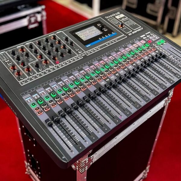 Soundcraft Si Impact Digital Mixing Console – Used