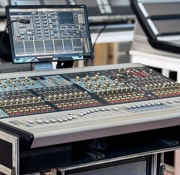 Avid VENUE Mix Rack System – Used