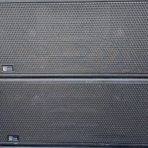 Meyer Sound LYON-W Line Array Loudspeakers (4x) w/ Rain Hoods & Cart – Used